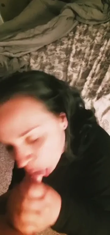 White Slut Battles Massive Cum Loads 💦👅