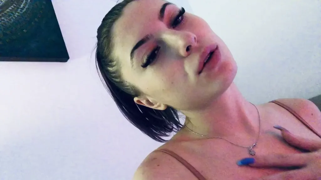 From Insecure to Reddit Slut: My Huge Tits Won Hearts 💦😍