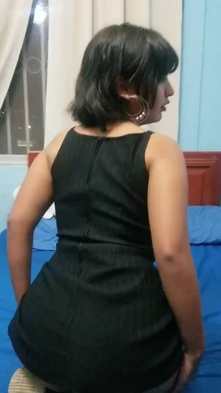 19 years old ? and a huge ass that needs a cock ??