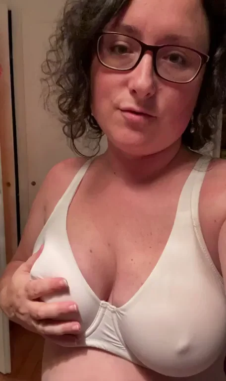 Check Out My Fuckable Stacked MILF Tits 😍🍒