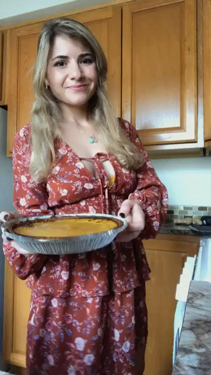 Want a Slice of My Hot Pie? 🍑🥧😏