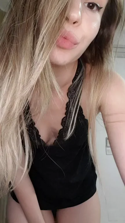 Pale Blonde Teen Slut Teases: Am I Your Type?