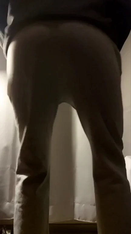 Like this juicy ass? [M]