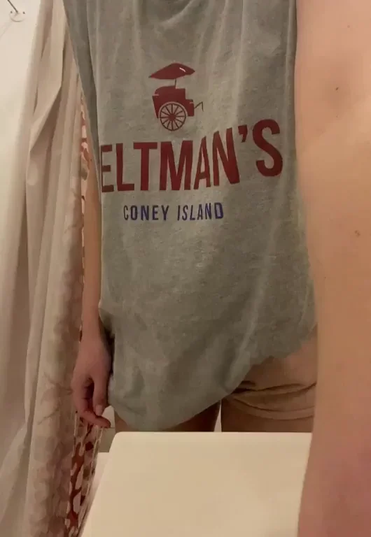 Love these comfy work from home outfits [titty drop]