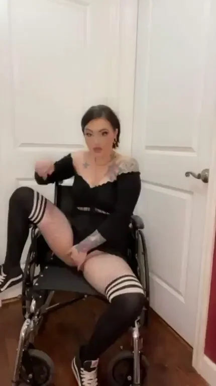 Any love for a goth girl in a wheelchair?(Yes I’m actually disabled)