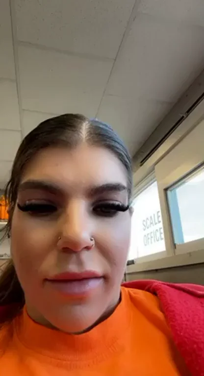 🔥 Busty Babe Drops Massive Tits in Scale Office Flash 💦