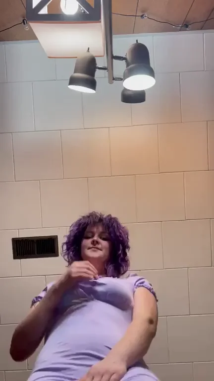 Face-Sitting Makes My Juicy Pussy Drip So Wet 💜🍑