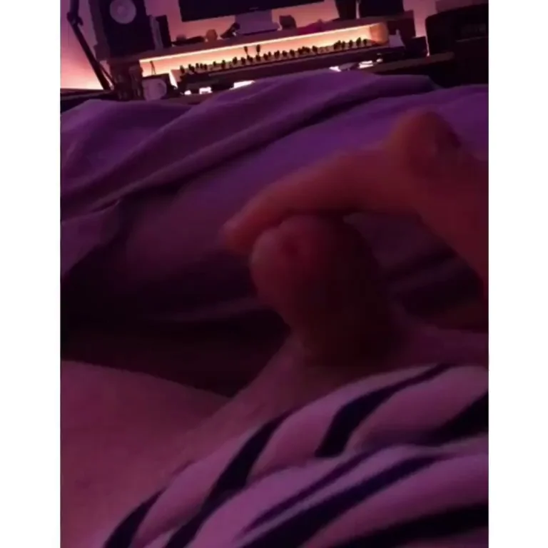 😩 Couldn't Stay Quiet Edging My Thick Cock in Purple Glow – M28 Cum Tips in DMs? 💦