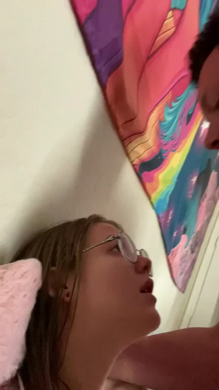 Sending Cuck Hubby Vids of My Tiny Pussy Wrecked by Hung Stud's Fuck Machine 🍆💦😈