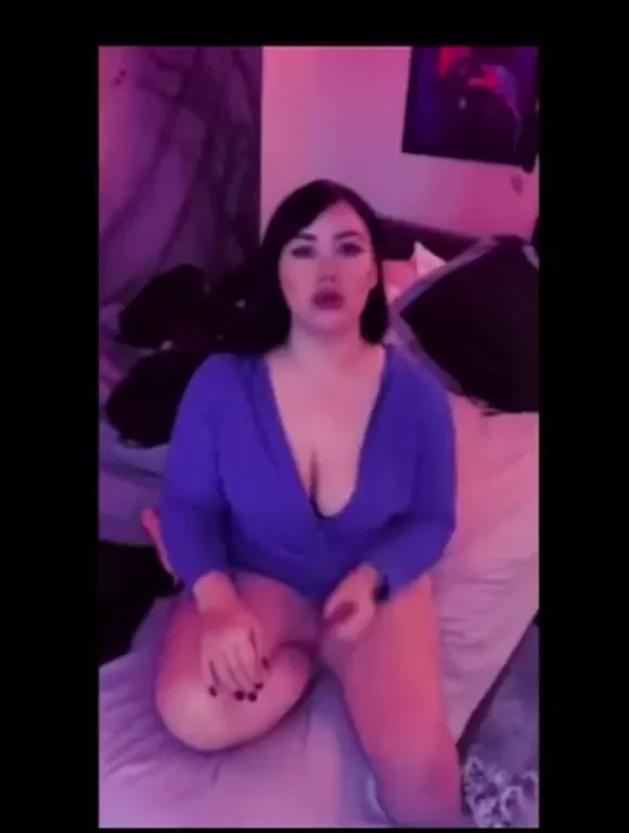 Big tiddy alt mom