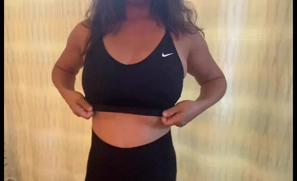 Dropped my Asian tits ? at the gym… you like?