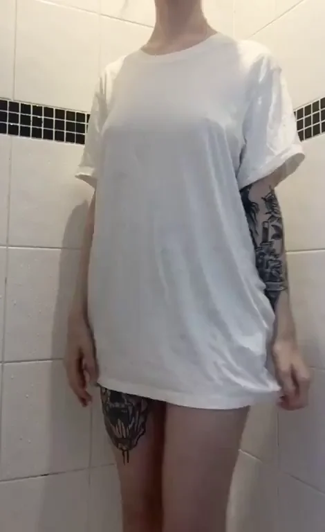 Whats under the baggy t-shirt?