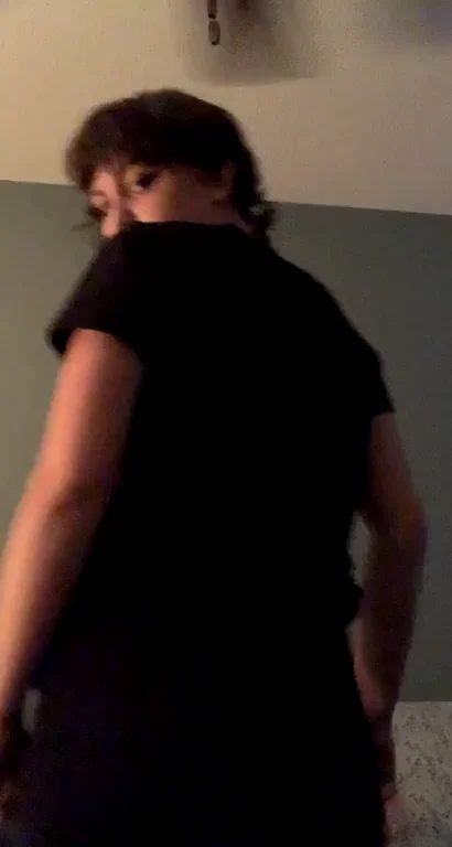Jiggly butt