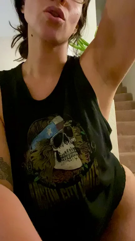 My BF left me home alone tonight so I decided to show you what’s underneath his t-shirt [OC]