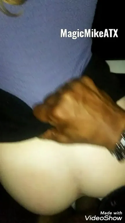 Just an Older Black Dad who loves fucking my younger Snow Bunny ???