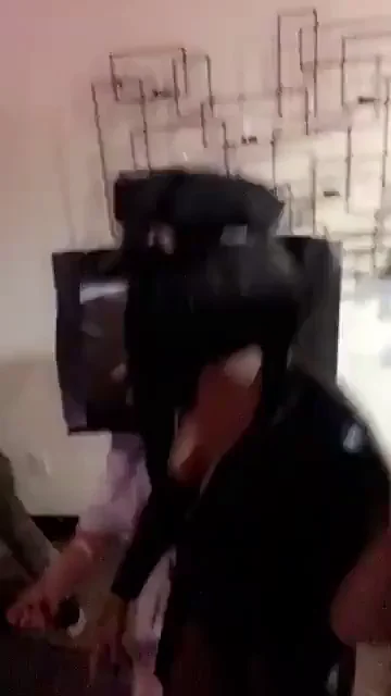 Demi Lovato dancing in her halloween costume ? ?