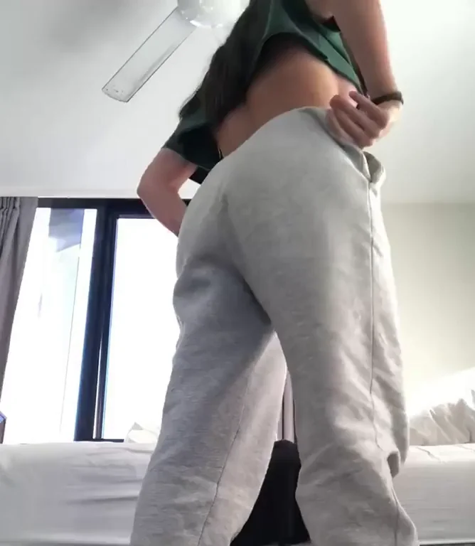 Just woke up, let’s cum together ? Custom content? Dick ratings? JOI?Findom?Solo? Sexting? Fetishes? $4.80 FOR NEXT 7 SUBS ONLY! (Link in comments)