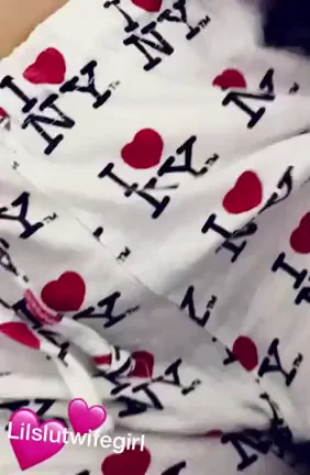 🔥 Mommy's Hairy Pussy Flash Fest! 💦👅