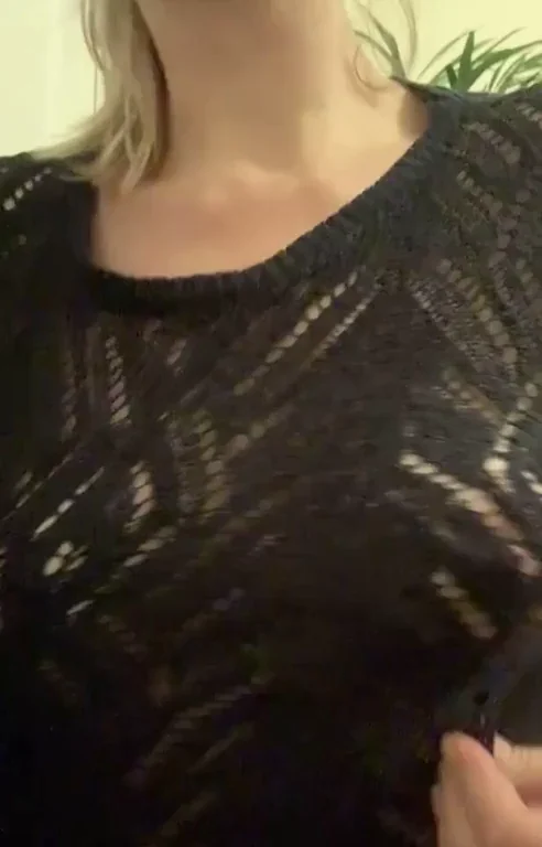Such gorgeous nipples [f] - credit u/Adeptlyadroit