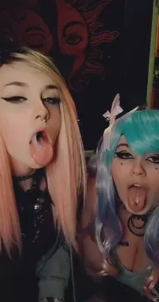 Drooling ahegao sluts ??