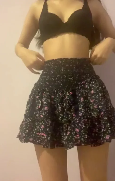 Bend Over & Creampie My Tight Hole? 🍑💦