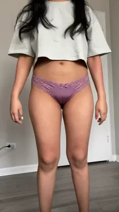 My Petite Mexican Girlfriend Asked Me To Film Her Spreading Her Cheeks ? (F19)