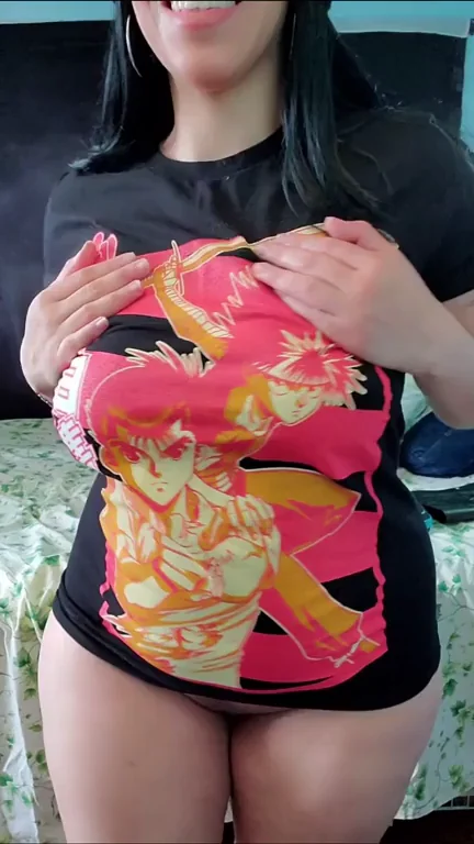 What's a Monday without a thick anime girl :)