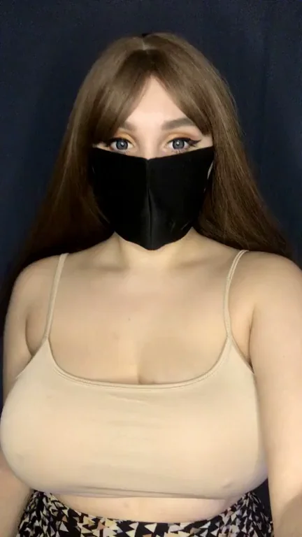 Sis Drops Her Massive Tits 😍🍈🍈 [OC]