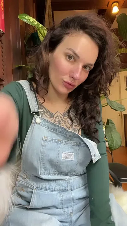 Cute little dork ?? horny little hell-raiser