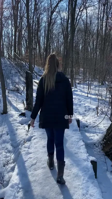 Would you fuck my Canadian tits in a snowy forest? ?