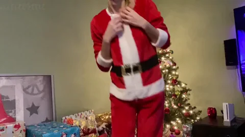 Santa’s Little Ho ?????