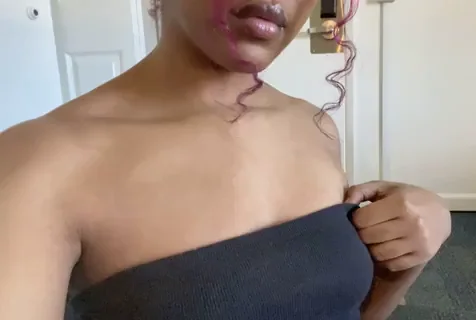 Petite Tits Tease for Small Boob Gooners 😍💦