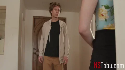 Wrecking the Babysitter's Juicy Camel Toe