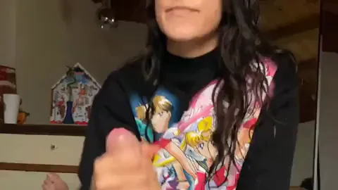 First post here, my best friend had a bad day so I let him cum in my mouth ???