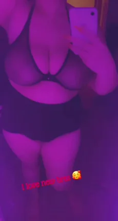 Chubby Slut Models Her New Lacy Bra, Tits Overflowing!