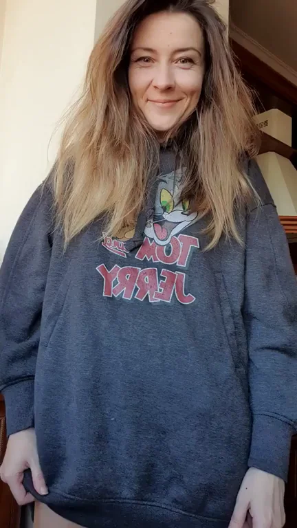 Someone ordered some boobs? Im here to drop some off...