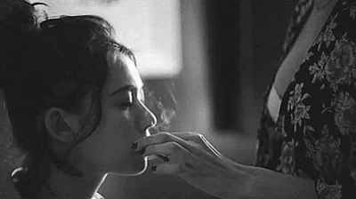🔥 Smoking Hot Lesbo Kiss & Puff 😘💨