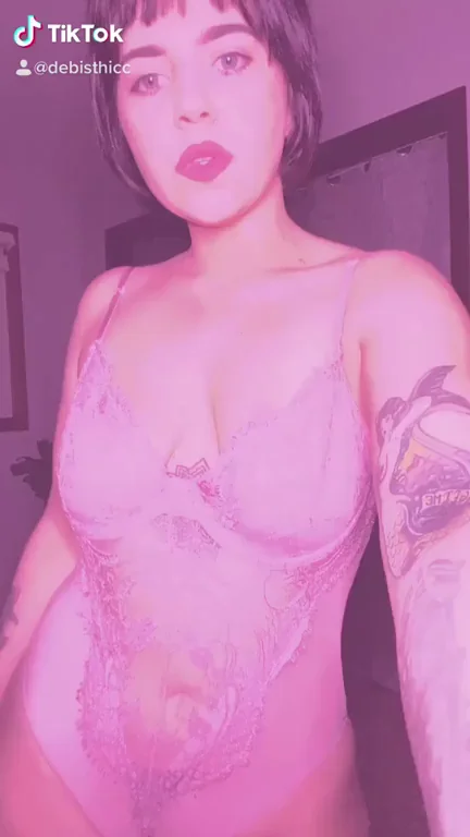😈 Say You’d Fuck This TikTok Slut’s Juicy Tits & Ass 🍑💦
