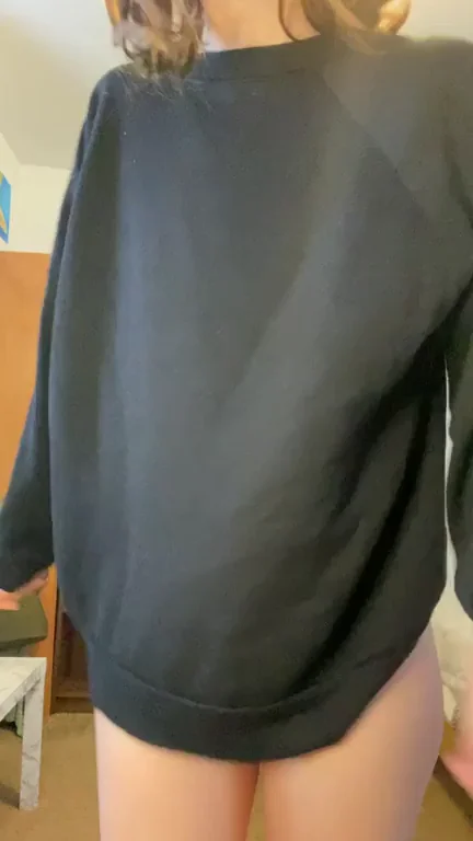 It's getting chilly where I live, but I still love showing off my titties (OC)