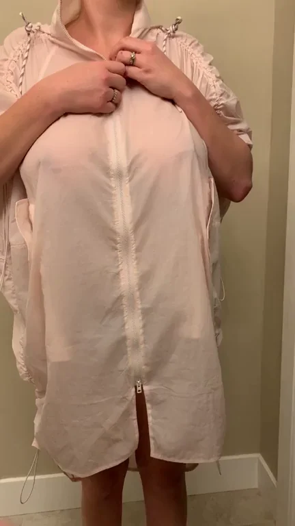 Happy Stackedgiving! 🍁🍑 Massive Tits Tease