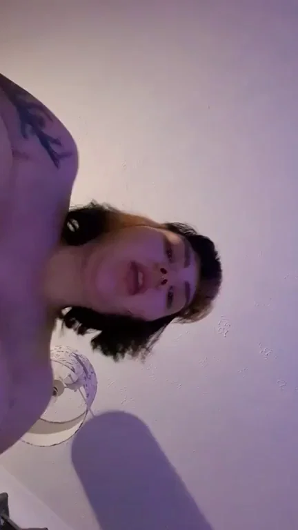 Start your weekend with my big ol boobies