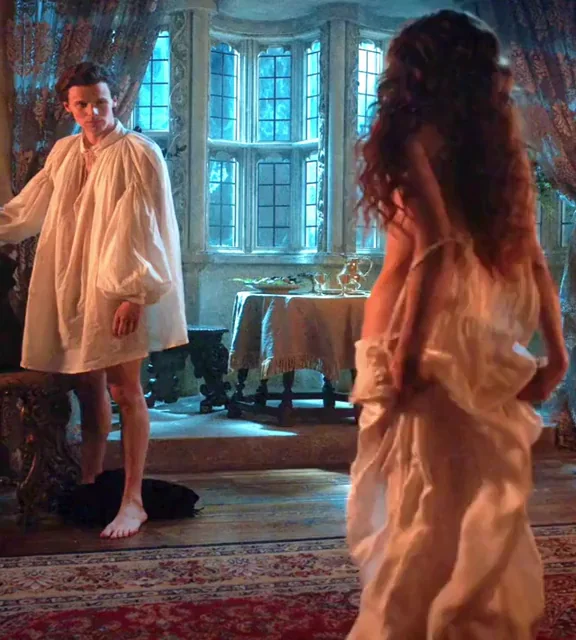 Charlotte Hope BARE ASS plot in 'The Spanish Princess' S2E3