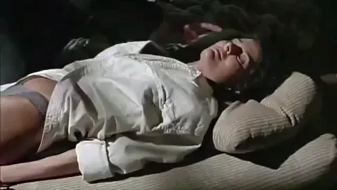 Fabiana Udenio in Diplomatic Immunity (1991)