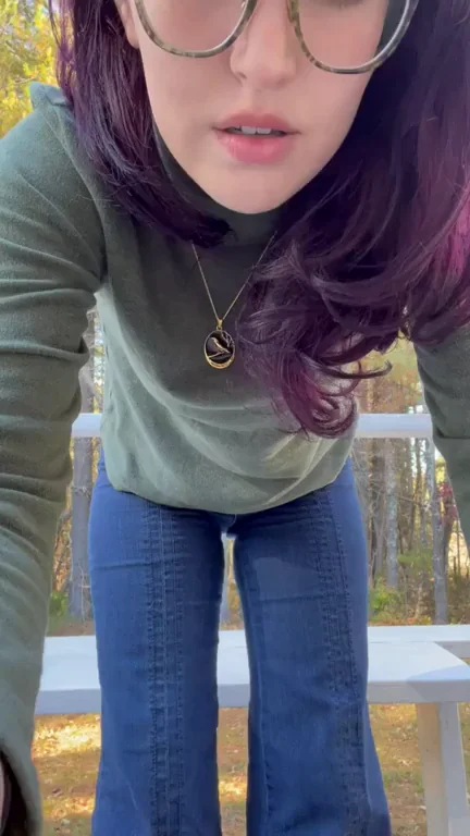 Purple-Haired Slut's Outdoor Booty Twerk Gets Nipples Rock Hard
