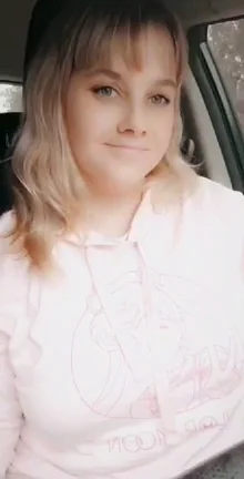 Mj does TikTok the only way she knows how, with her titties out ?