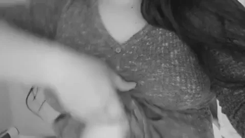 Heyyy! First Post Tease 🔥 [f24] Big Tits Reveal 😈