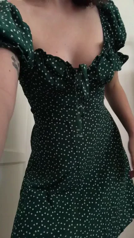 18yo Slut Drops the Green Dress & Flashes Perky Tits 😈🍑