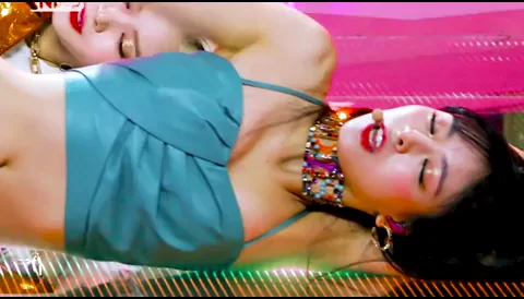 ITZY Yuna's Slutty Tease on Pink Float – Kpop Curves Dripping Hot