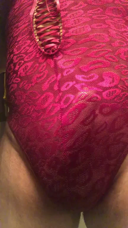 Feeling Cute in My Slutty Pink Swimsuit 😘🍑💦