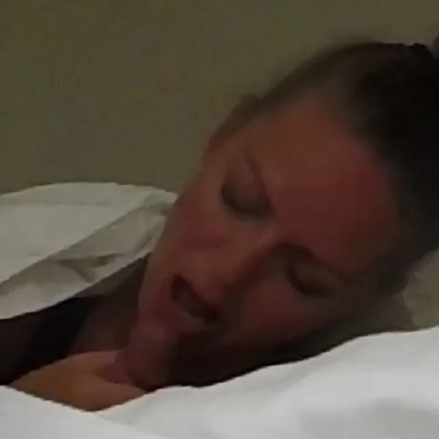 🔥 Sloppy Dick Sucking Queen 👅💦